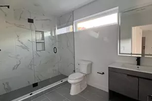 215 N 9th St, Philadelphia, PA 19107 - Photo 14