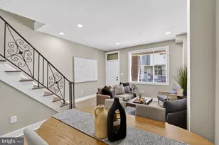 2518 S American St, Philadelphia, PA 19148 - Photo 6