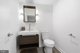 2709 Cambridge St, Philadelphia, PA 19130 - Photo 16