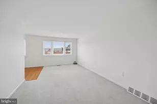 4000 Lyman Dr, Philadelphia, PA 19114 - Photo 2