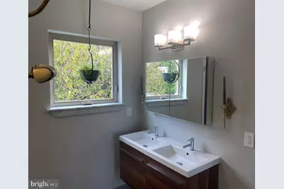 4745 Sheldon Street, Philadelphia, PA 19127 - Photo 10