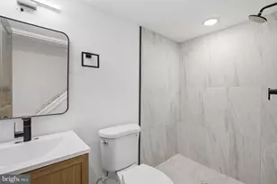 1542 W York St W York St, Philadelphia, PA 19132 - Photo 12
