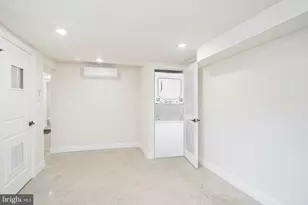 2412 S 24th St, Philadelphia, PA 19145 - Photo 12