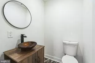382 Martin St, Philadelphia, PA 19128 - Photo 16