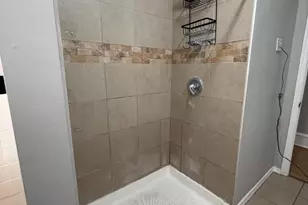 1016 W Erie Ave, Philadelphia, PA 19140 - Photo 14