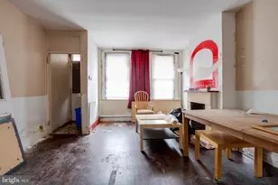 2034 Manton St, Philadelphia, PA 19146 - Photo 4