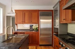 243 Pine St, Philadelphia, PA 19106 - Photo 12