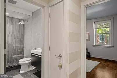 715 S Warnock Street, Philadelphia, PA 19147 - Photo 24