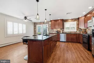 1111 Warwick St, Philadelphia, PA 19116 - Photo 12