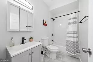 1939 Watkins St, Philadelphia, PA 19145 - Photo 10