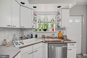 933 N 66th St, Philadelphia, PA 19151 - Photo 8
