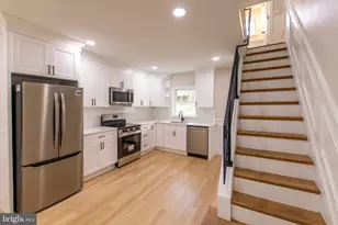 1542 S Bambrey St, Philadelphia, PA 19146 - Photo 4