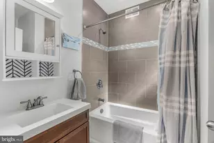 2114 Oakford St, Philadelphia, PA 19146 - Photo 22