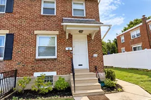 609 Acorn St, Philadelphia, PA 19128 - Photo 2