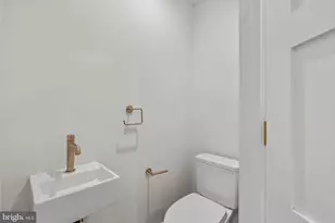 1100 Webster St, Philadelphia, PA 19147 - Photo 50