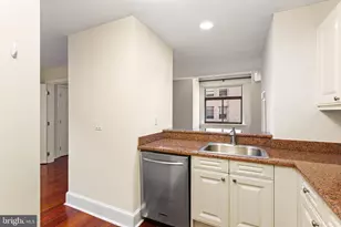 1500 Chestnut St, Philadelphia, PA 19102 - Photo 4