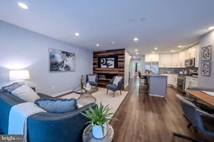 769 Uber Street N, Philadelphia, PA 19130 - Photo 2