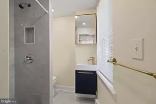 844 S 3rd, Philadelphia, PA 19147 - Photo 28
