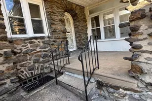 371 E Cliveden St, Philadelphia, PA 19119 - Photo 2