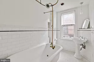 1038 N Leithgow St, Philadelphia, PA 19123 - Photo 8