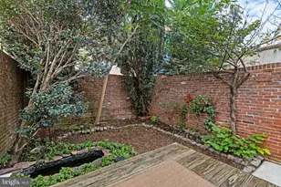 1038 N Leithgow St, Philadelphia, PA 19123 - Photo 14