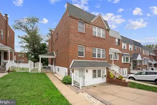 9878 Garvey Dr, Philadelphia, PA 19114 - Photo 2