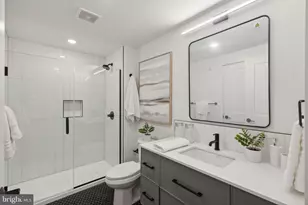 828 N 2nd St, Philadelphia, PA 19123 - Photo 18