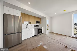 828 N 2nd St, Philadelphia, PA 19123 - Photo 4