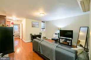 2504 S Broad St, Philadelphia, PA 19145 - Photo 2