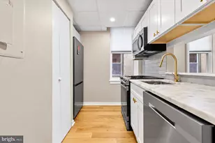 1716 Wallace St, Philadelphia, PA 19130 - Photo 10