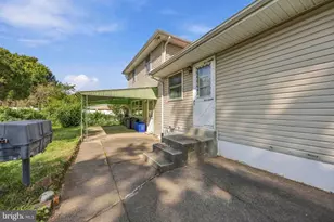 1116 Hower Ln, Philadelphia, PA 19115 - Photo 6