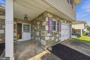 1116 Hower Ln, Philadelphia, PA 19115 - Photo 4