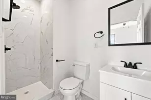 2428 E Huntingdon St, Philadelphia, PA 19125 - Photo 14