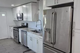 2345 E Hazzard St, Philadelphia, PA 19125 - Photo 4