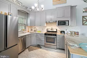 1908 Murray St, Philadelphia, PA 19115 - Photo 8