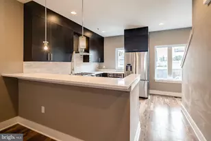 702 N Front St, Philadelphia, PA 19123 - Photo 2