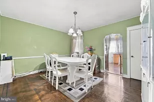 1041 Flanders Rd, Philadelphia, PA 19151 - Photo 6