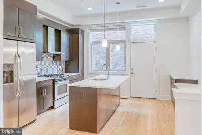 412 N Front Street #15, Philadelphia, PA 19123 - Photo 2