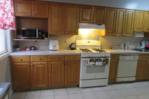 232 E Fariston Dr, Philadelphia, PA 19120 - Photo 4