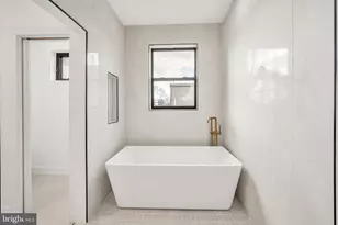 2368 E Norris Street E, Philadelphia, PA 19125 - Photo 24