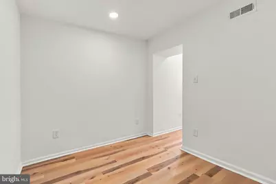 906 W Rockland Street, Philadelphia, PA 19141 - Photo 14