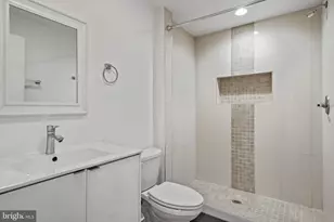 2242 N Howard St, Philadelphia, PA 19133 - Photo 18