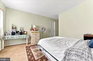9335 Banes St, Philadelphia, PA 19115 - Photo 16