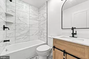 2437 S Reese St, Philadelphia, PA 19148 - Photo 10