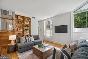 2324 Waverly St, Philadelphia, PA 19146 - Photo 10
