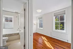 2324 Waverly St, Philadelphia, PA 19146 - Photo 16