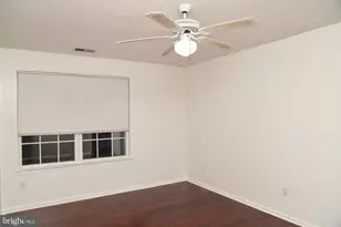 303 Laura Ln, Philadelphia, PA 19116 - Photo 16