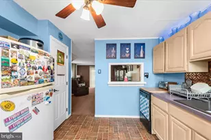3028 Fairdale Rd, Philadelphia, PA 19154 - Photo 4