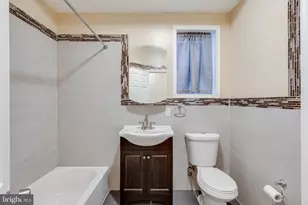 2554 N 8th St, Philadelphia, PA 19133 - Photo 12
