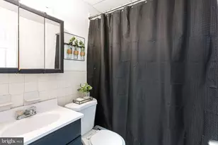 585 Allengrove St, Philadelphia, PA 19120 - Photo 6